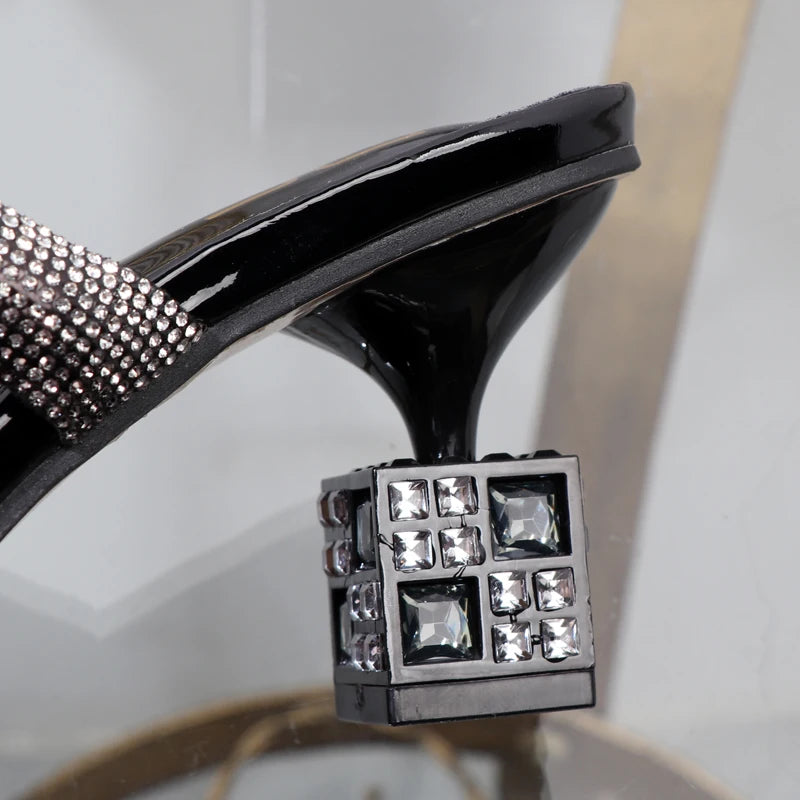 Women's slippers 2026 summer fashion Transparent belt metal decoration box shaped square Alien heel high heels wearing sandals