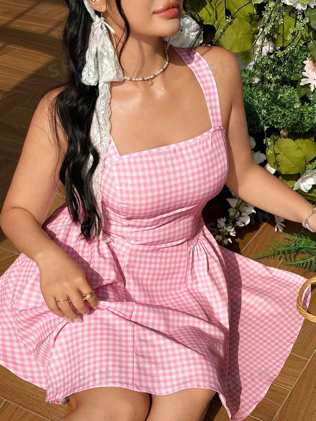 Plus Size Plaid Spaghetti Strap Mini Dress, Elegant Waist Cinching Short Dress for Women