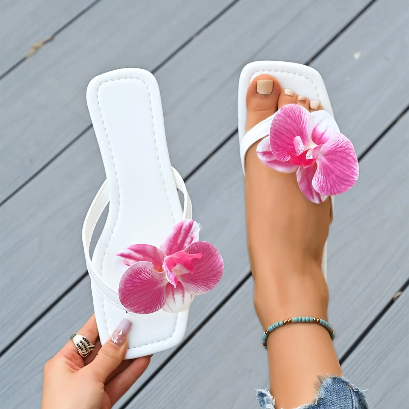 Flip Flops Women Slippers 2025 Square Toe Flat Sandals Outdoor Casual Slippers Women Fashion Flowers Shoes Ladies Slides Women