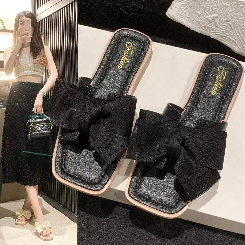 Fashion women's smooth slippers small Xinhong style French-style square toe high-end summer beach and outdoor slippers Advanced
