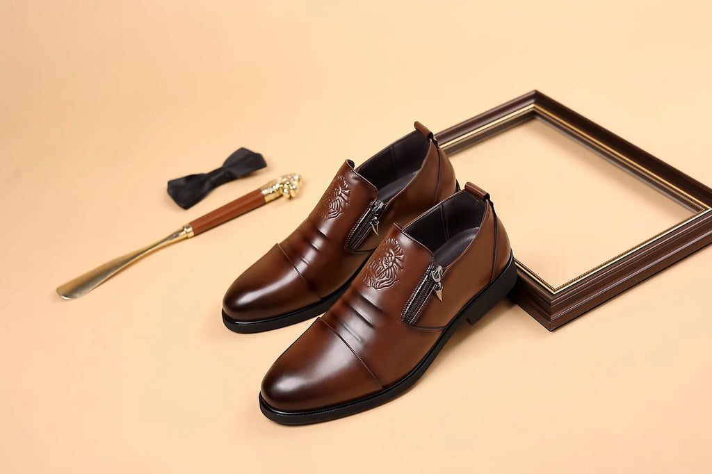 Luxury Men Oxford Shoes Retro Lion Head Zip Men Dress Shoes Office Business Loafer High Quality Men Party Wedding Shoes 2024 New