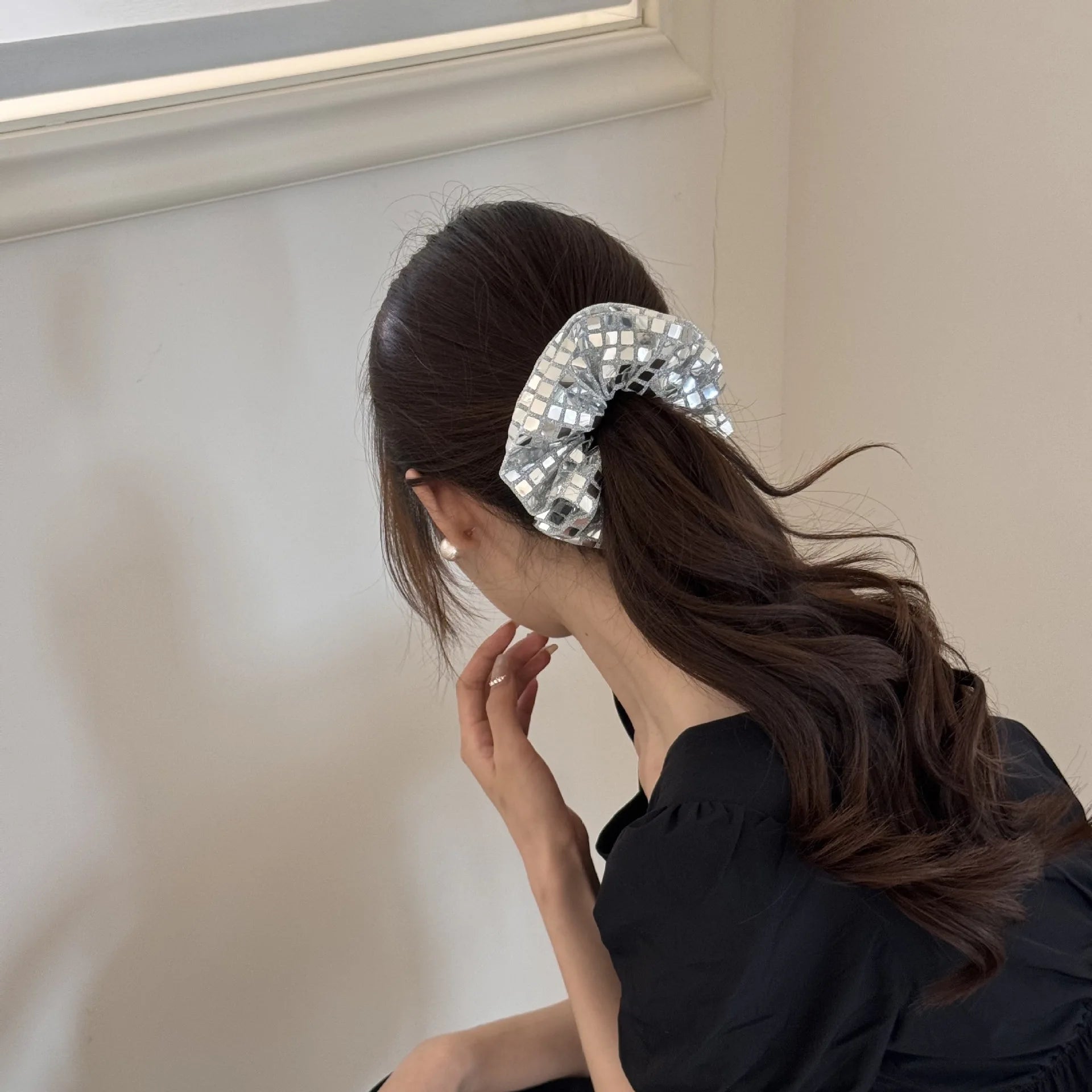 K-style Vintage Glitter Silver Scrunchies Sparkly Hair Ties for Women Chunky Sequin Ponytail Holder Party Elastic Hair Bands