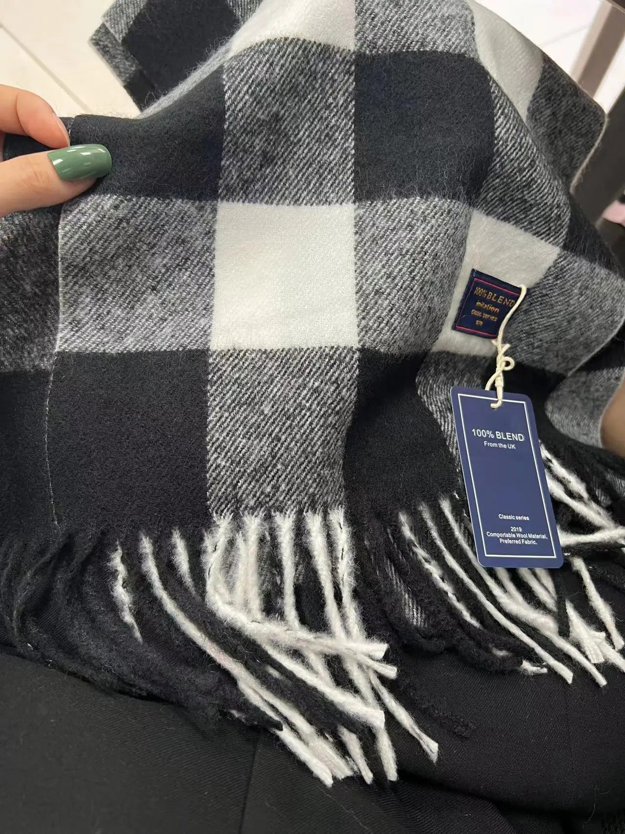 Faux Cashmere Plaid Scarf British Classic Style Light Luxury Unisex Warm Winter Autumn Neck Wrap for Couple