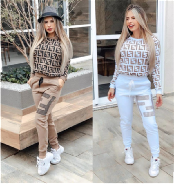 Printed Hoodie and Sportswear Set